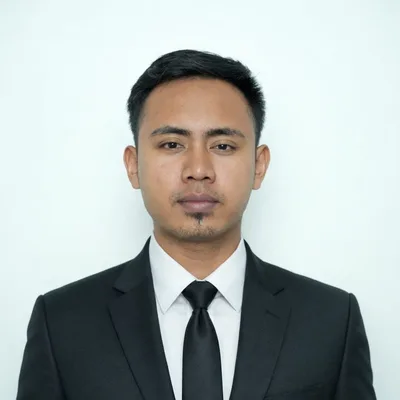 Royyan R.