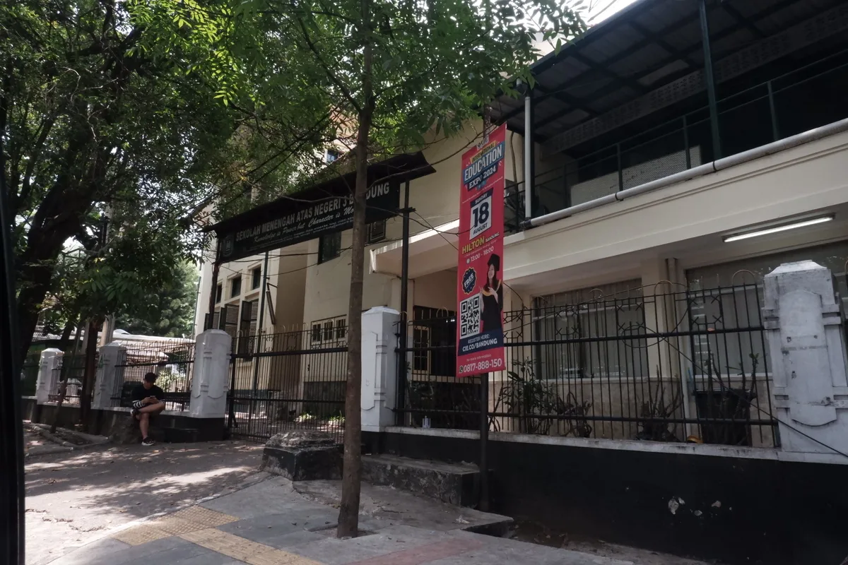 Profil SMAN 3 Bandung: Gedung HBS, Akademik, dan Alumni