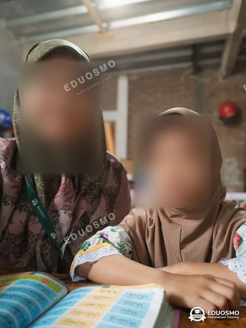 Galeri kelas tahfidz: siswa bersama tutor Eduosmo di Bandung