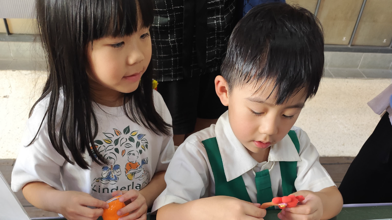 Kegiatan Eduosmo × School di sekolah Bandung 3